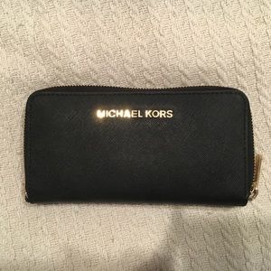Black Michael Kors wallet